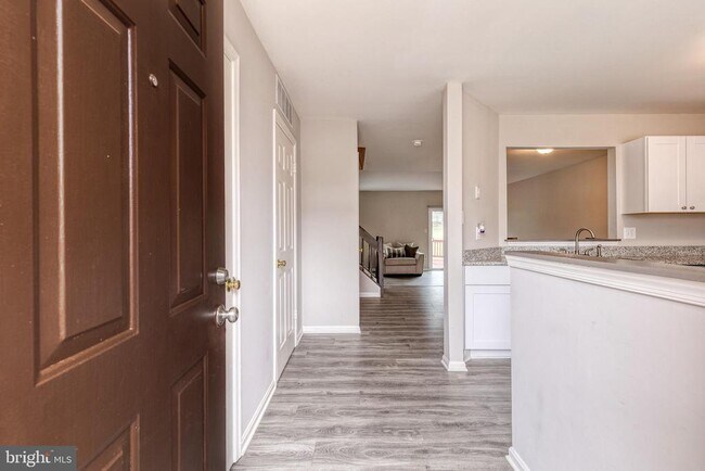 Foto del edificio - 3 Greenshire Ln