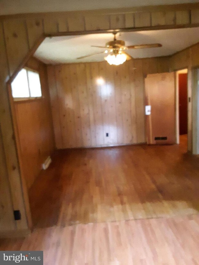 Foto del edificio - 23293 Hilltop Dr