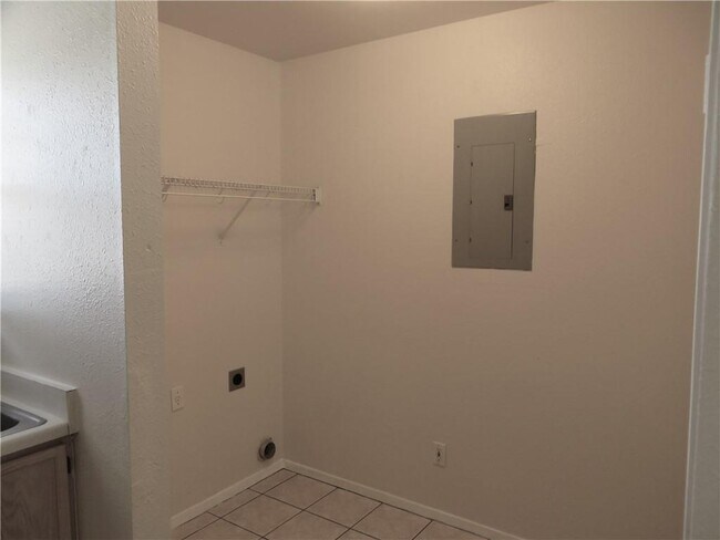 Foto del edificio - 2218 Katy Ln