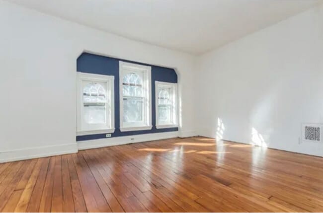 Foto del edificio - 5111 Wayne Ave
