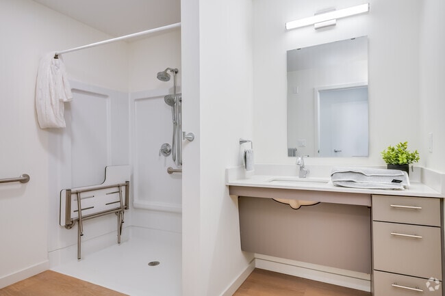 2BR, 2BA - 1,150SF - Bathroom - LUX at Lawrence