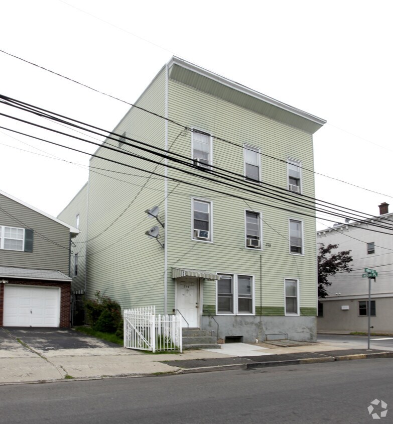 Building Photo - 278 1st St