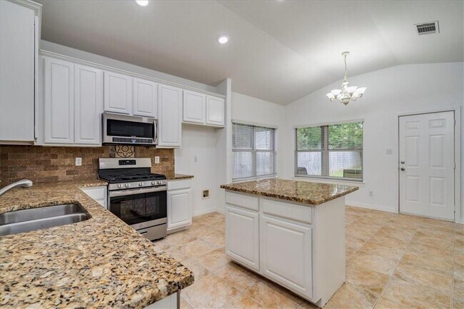 Building Photo - 3425 Elija St