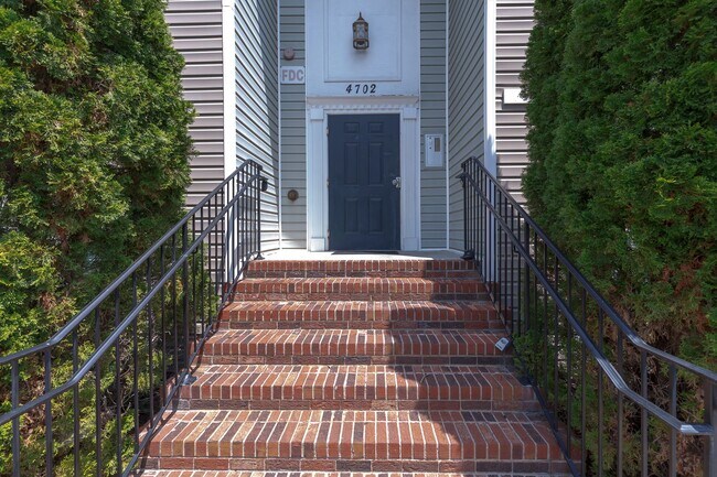 Foto del edificio - Cozy Greensboro 2 Bedroom 2 Bathroom Condo