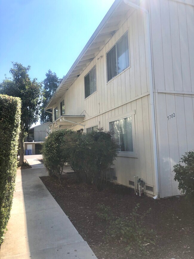 Foto del edificio - 5702 Tucson Dr