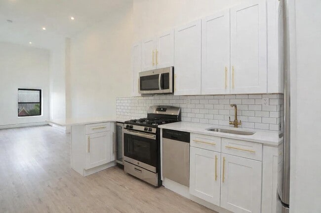 Building Photo - 193 Jefferson Ave