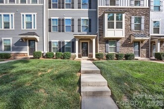 Building Photo - 3051 Salix Bend Dr