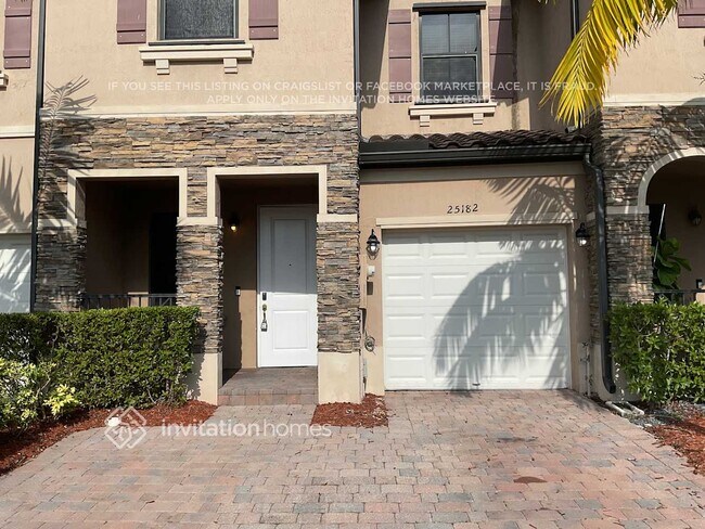Building Photo - 25182 SW 115th Ave