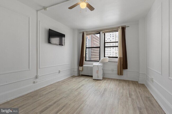 Building Photo - 1324 Locust St