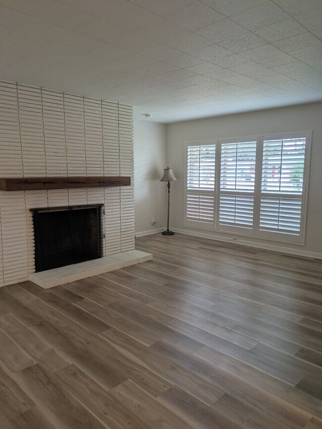 Foto del edificio - 6229 Colgate Rd