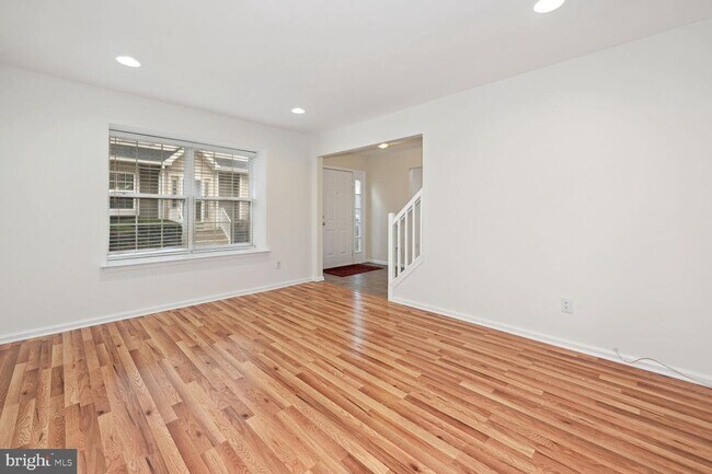 Building Photo - 3404 Gramercy Way