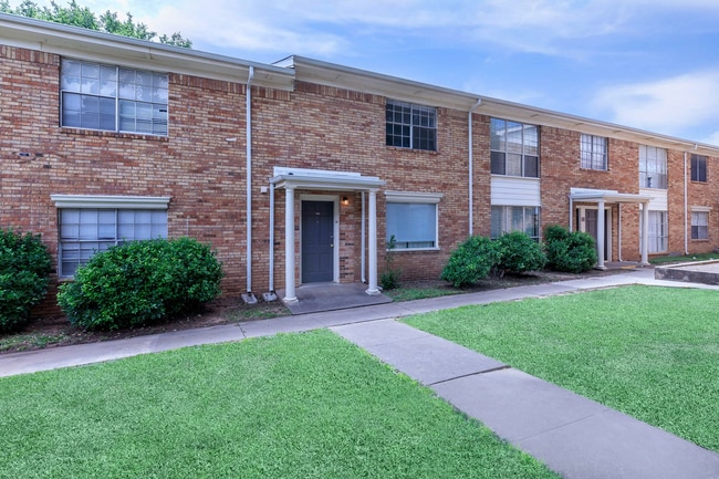 Building Photo - Parks at Granite Apartments