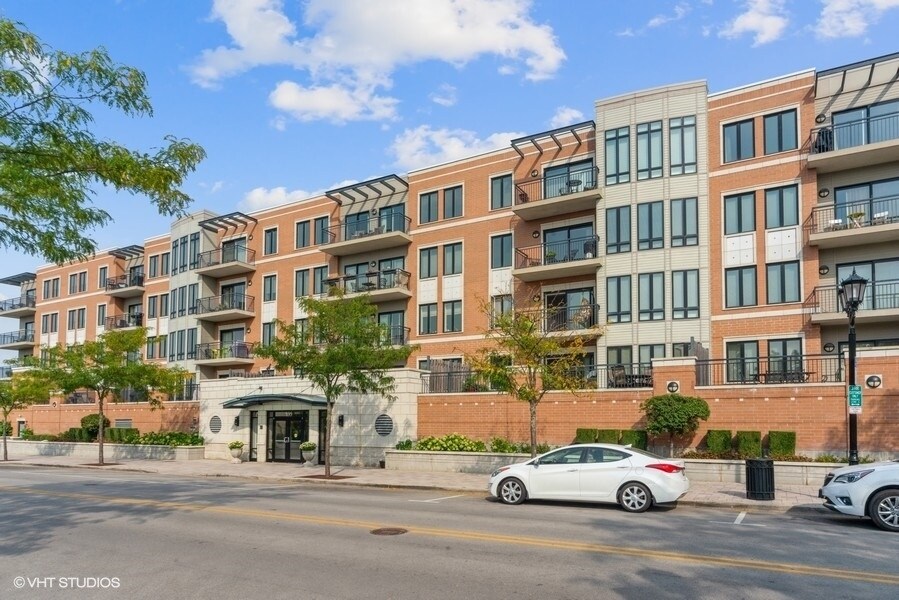 Foto principal - 135 S York St