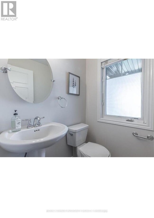 Building Photo - 2435 River Mist Rd