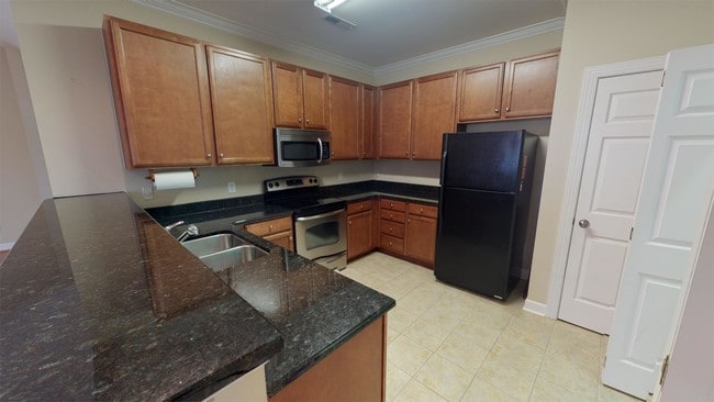 Building Photo - 1695 Grand Springs Dr