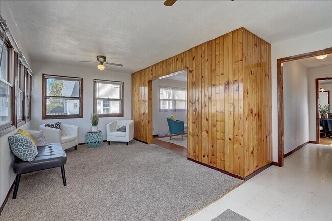 Foto del edificio - 4Bed/2Bath - Home For Rent in Fort Atkinson