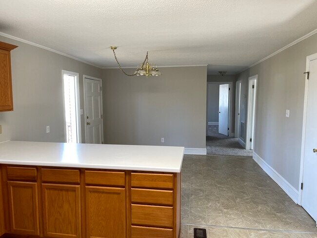 Foto del edificio - 3213 Poplar Tent Rd.