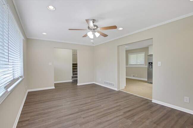 Building Photo - 3746 Brookcrest Cir