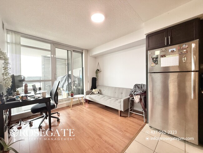 Building Photo - Pet-Friendly 1 Bedroom + Den Corner Condo with Parking & Locker – North York