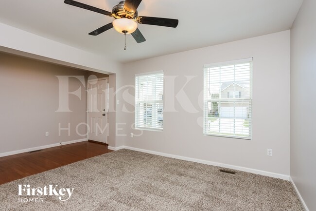 Foto del edificio - 188 Fox Creek Dr