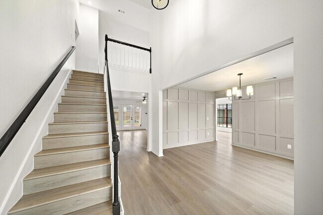 Foto del edificio - 15411 Robin Grove Ct