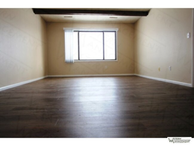 Building Photo - 404 Mervin St