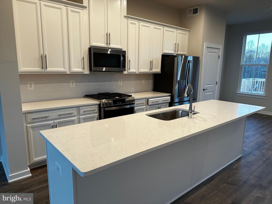 Foto principal - 17958 Woods Overlook Dr