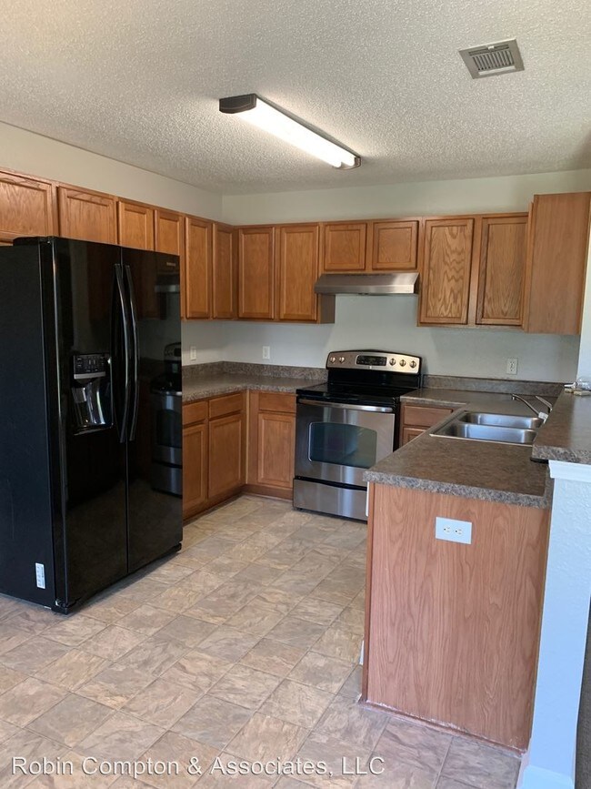 Foto del edificio - 4 br, 2.5 bath House - 185 Cherry Laurel Lane