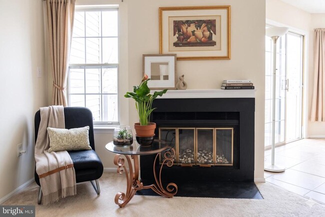 Foto del edificio - 4332 Bayberry Ct