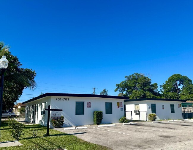 Building Photo - MISHPAJA 18 LLC