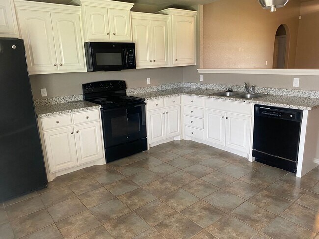 Foto del edificio - 3 bed 2 bath - Frenship ISD