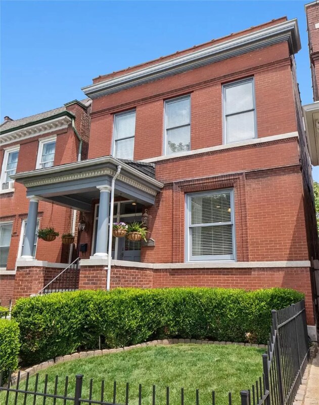 Foto del edificio - 2633 Armand Pl