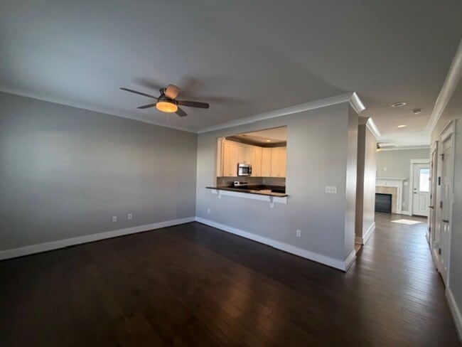 Building Photo - Portlock Square