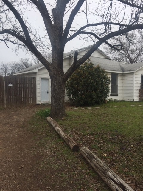 Foto del edificio - 1940's Rent Home near UNT, Priced to Lease...