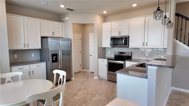 Foto del edificio - 3836 Grassland Dr