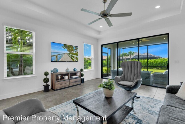 Building Photo - 3 br, 2 bath House - 15169 Sacile Street E...