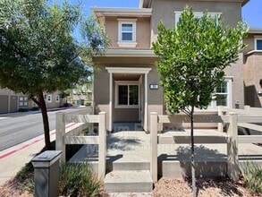 Building Photo - 28385 Oriole Way