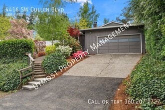 Building Photo - 4416 SW Cullen Blvd