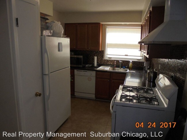 Building Photo - 2 br, 2 bath House - 5220 Oakton St #403