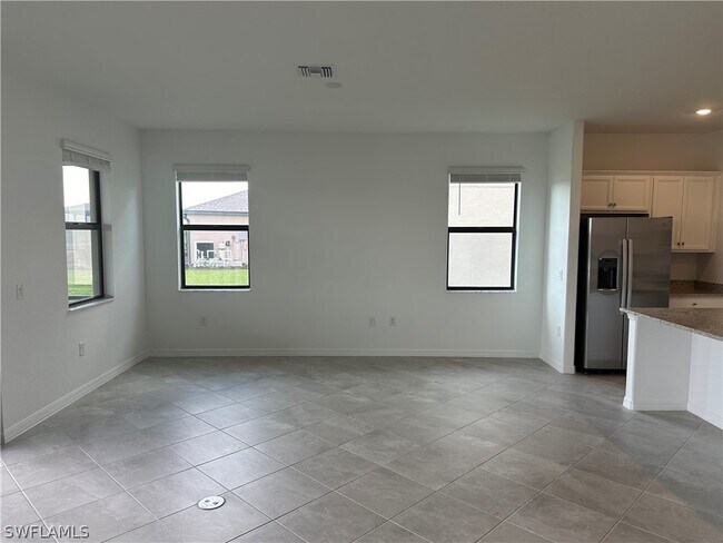 Foto del edificio - 14922 Portico Blvd