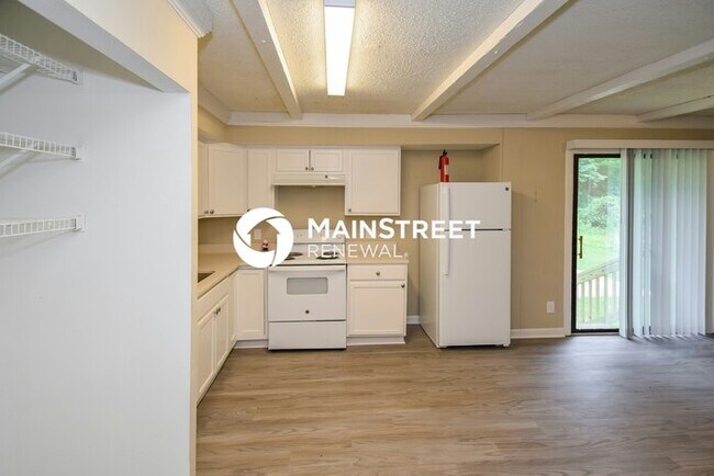 Foto del edificio - 3 Bedroom Pet-Friendly Home in Adamsville, AL with Main Street Renewal