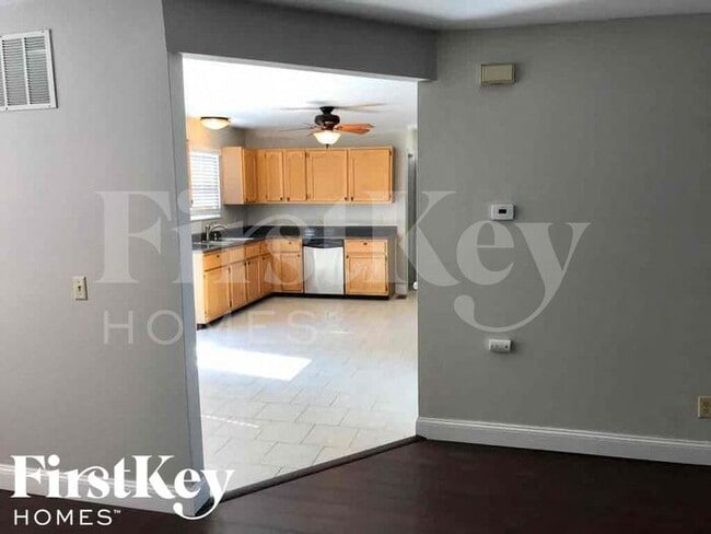 Building Photo - 2995 Imperial Dr