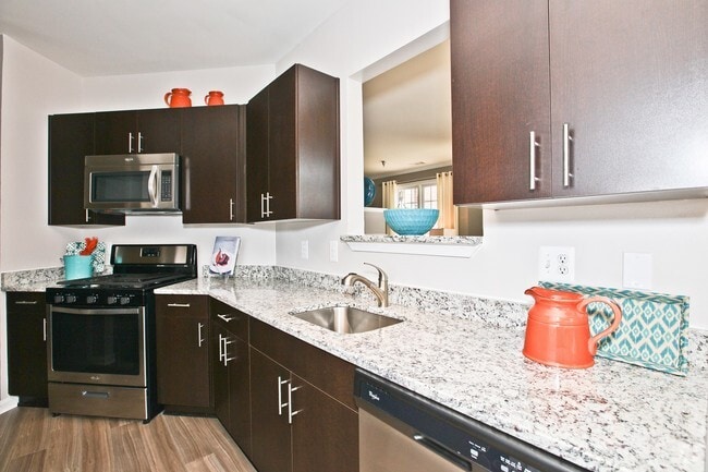 Building Photo - Woodland Park Apartments