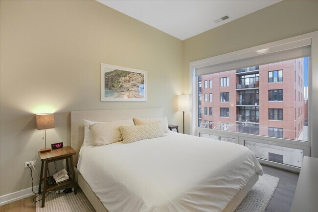 Foto del edificio - 3217 N Clark St