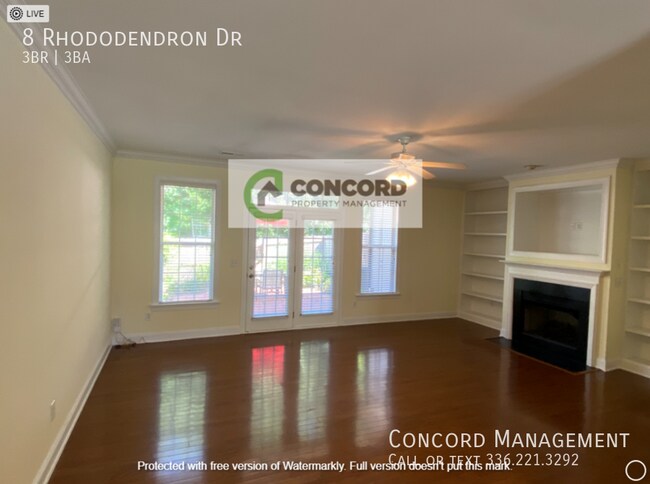 Building Photo - 8 Rhododendron Dr