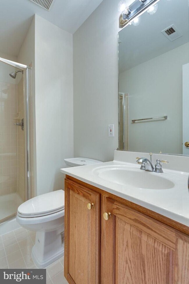 Building Photo - 5026 Gardner Dr