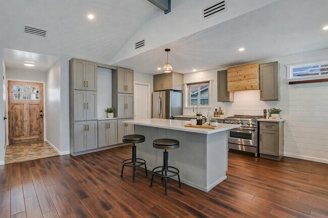 Foto del edificio - 6109 Merriwood Dr