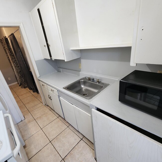 Foto del edificio - 715 SW 4th St