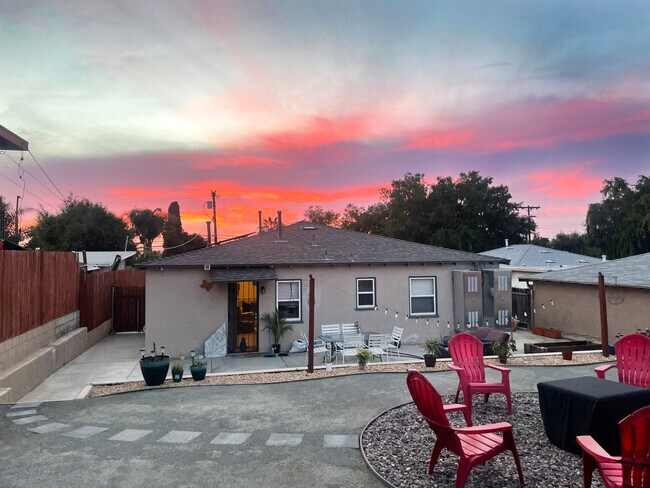Building Photo - 525 N Citrus Ave