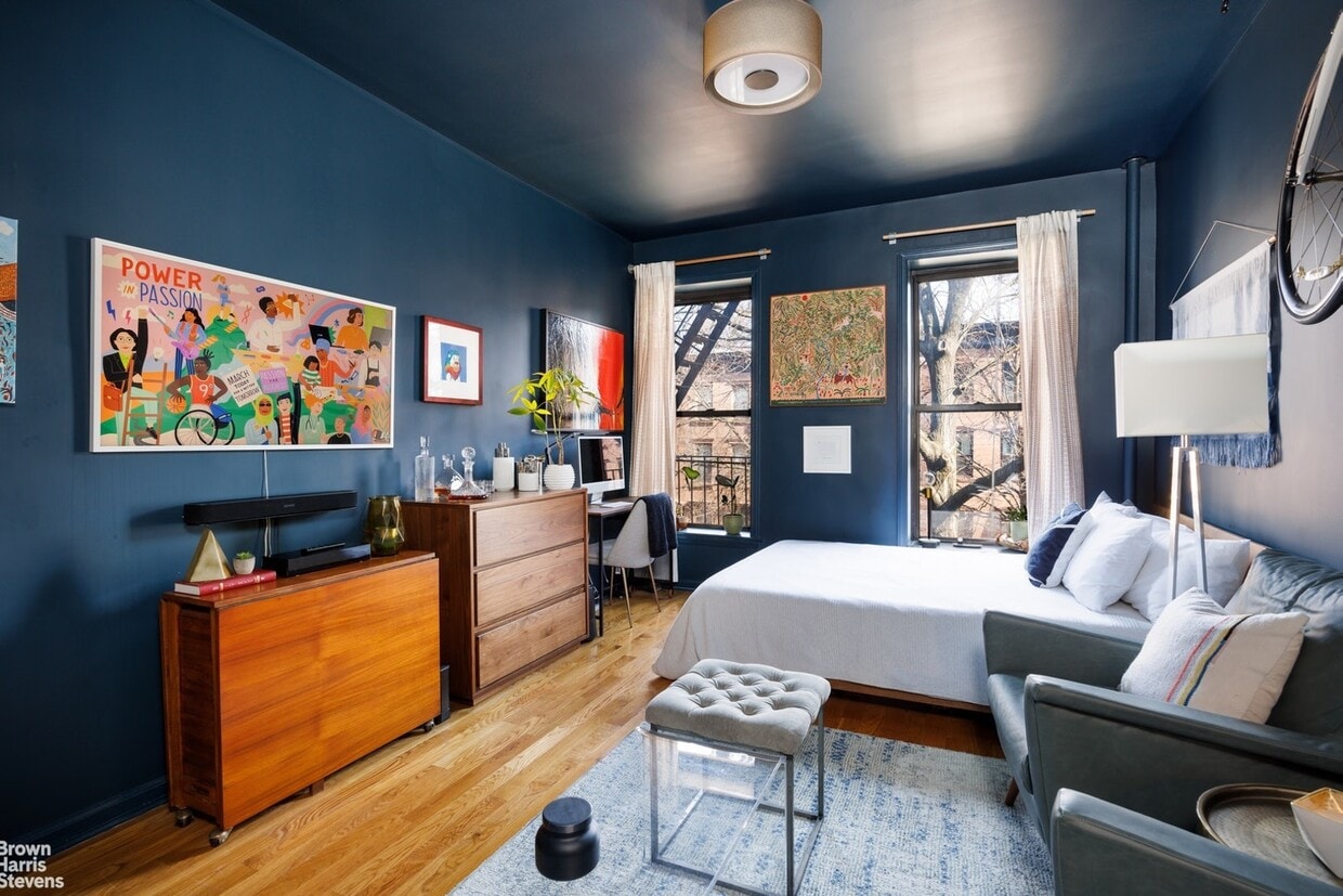 Primary Photo - Spacious Park Slope Studio